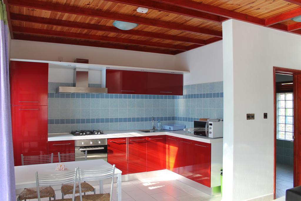 Green Blue Beach House Baie Lazare  Exterior photo